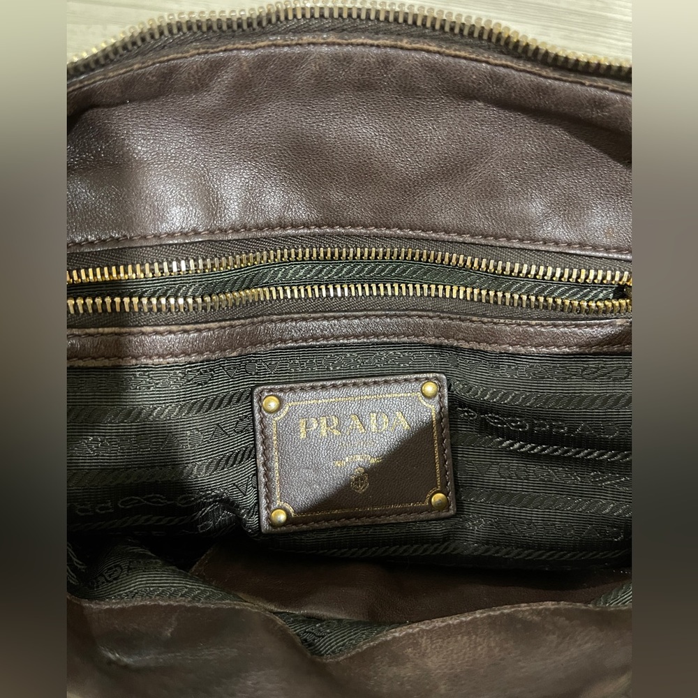 PRADA Authentic Crossbody Bag (Handbag) - Picture 10 of 16